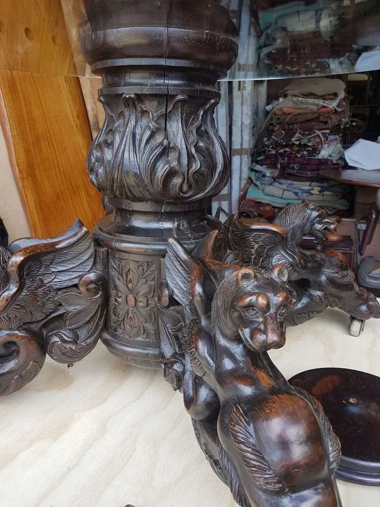 19thc-oak-parisian-hunters-table-based-coffee-table_10140_pic8_size2.jpg