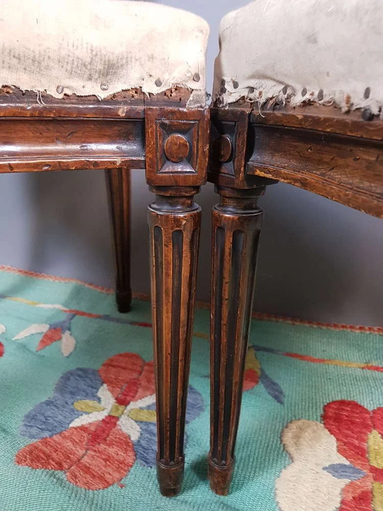 pair-of-early-20thc-swedish-gustavian-chairs_10104_pic4_size2.jpg