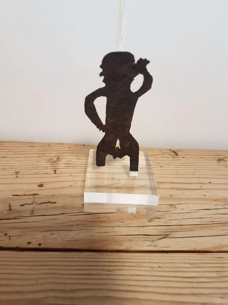 west-african-iron-currency-male-figure-on-lucite-stand_10235_pic4_size2.jpg