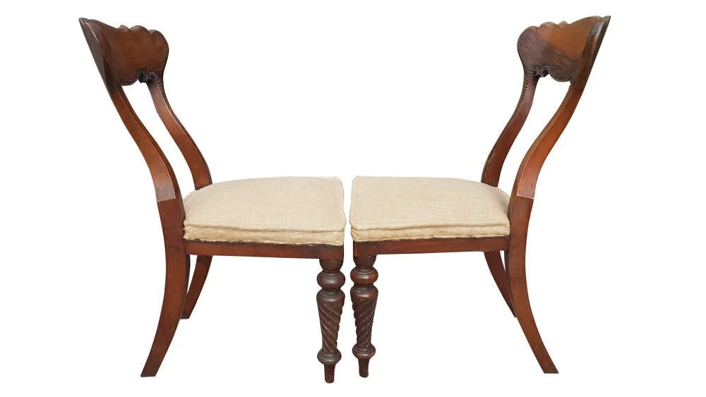 pair-of-19th-century-scottish-walnut-chairs_10094_pic3_size2.jpg