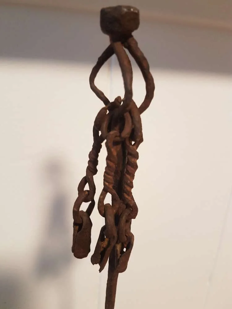 yoruba-benin-gong-staff_10240_pic2_size2.jpg