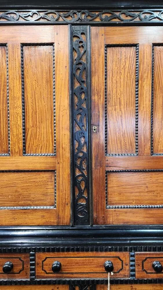 19thc-ceylonese-british-colonial-cabinet-solid-satinwood-ebony_10292_pic4_size2.jpg