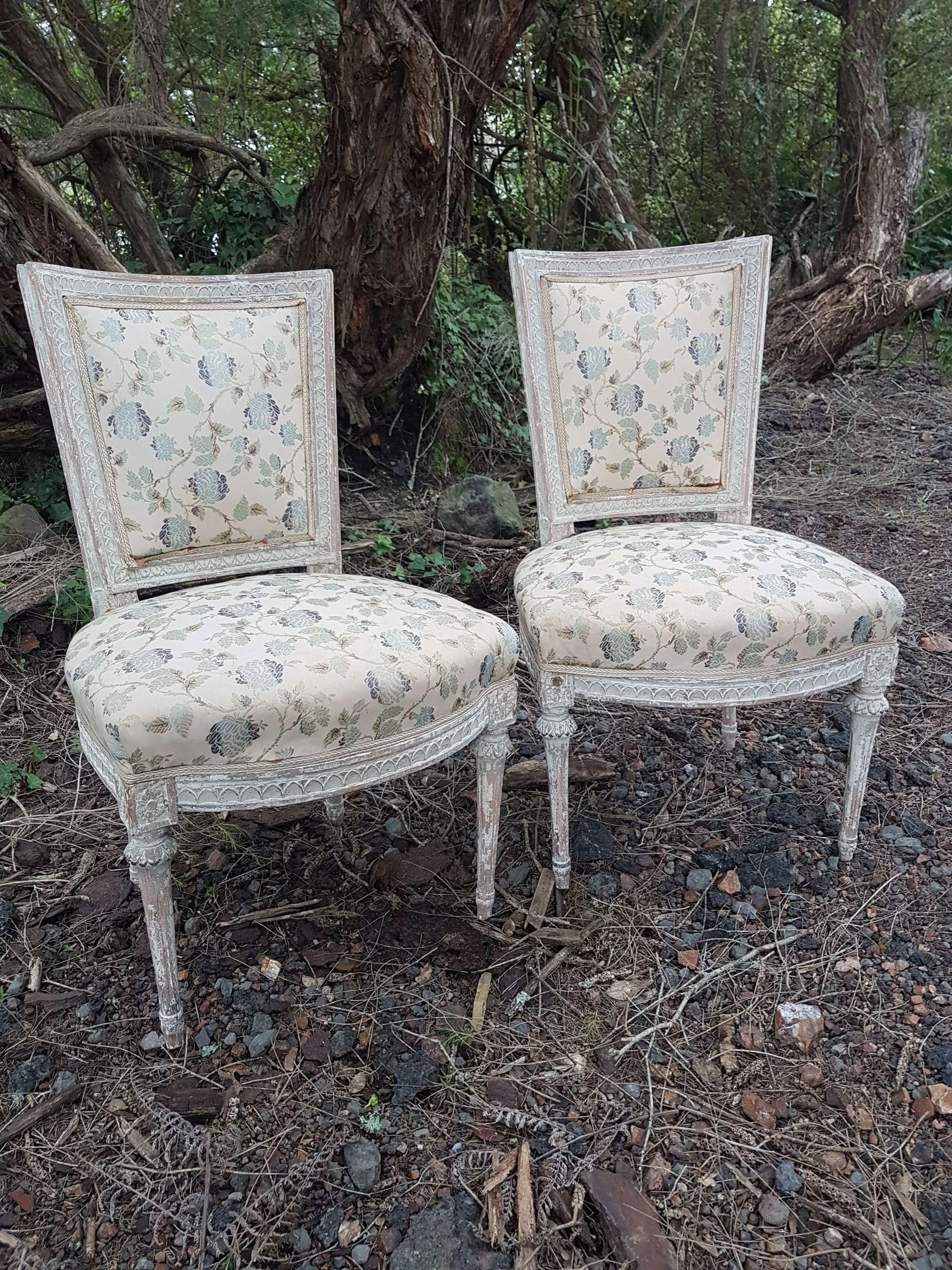 pair-of-19thc-swedish-gustavian-chairs_10258_main_size3.jpg