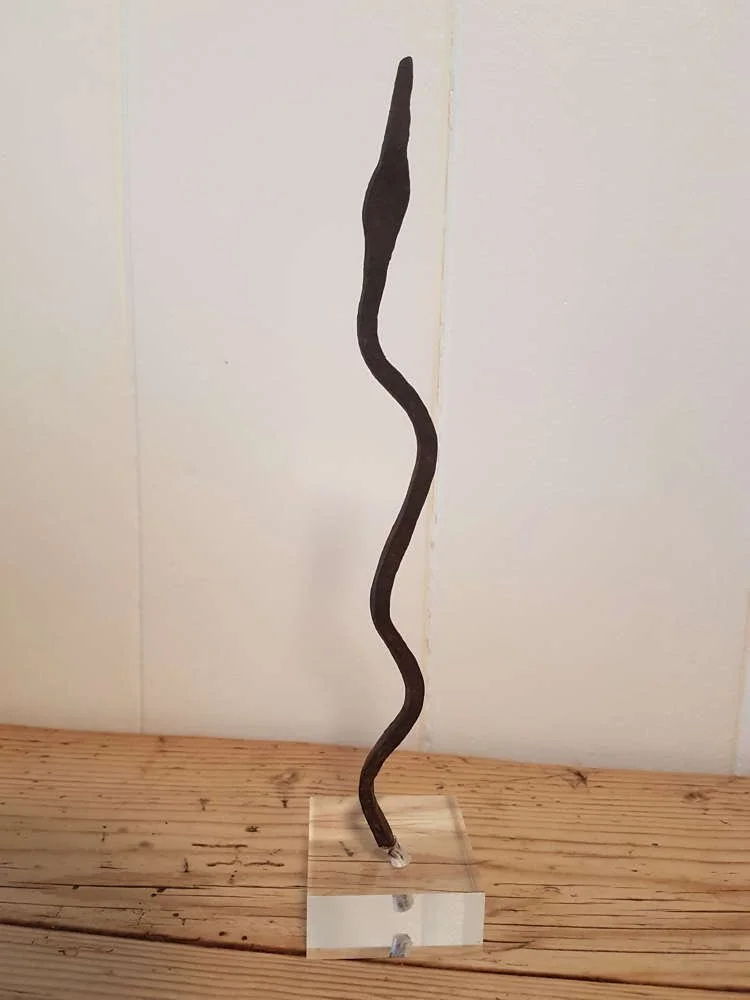 lobi-iron-snake-currency-on-lucite-stand---pointed-head_10232_pic3_size2.jpg