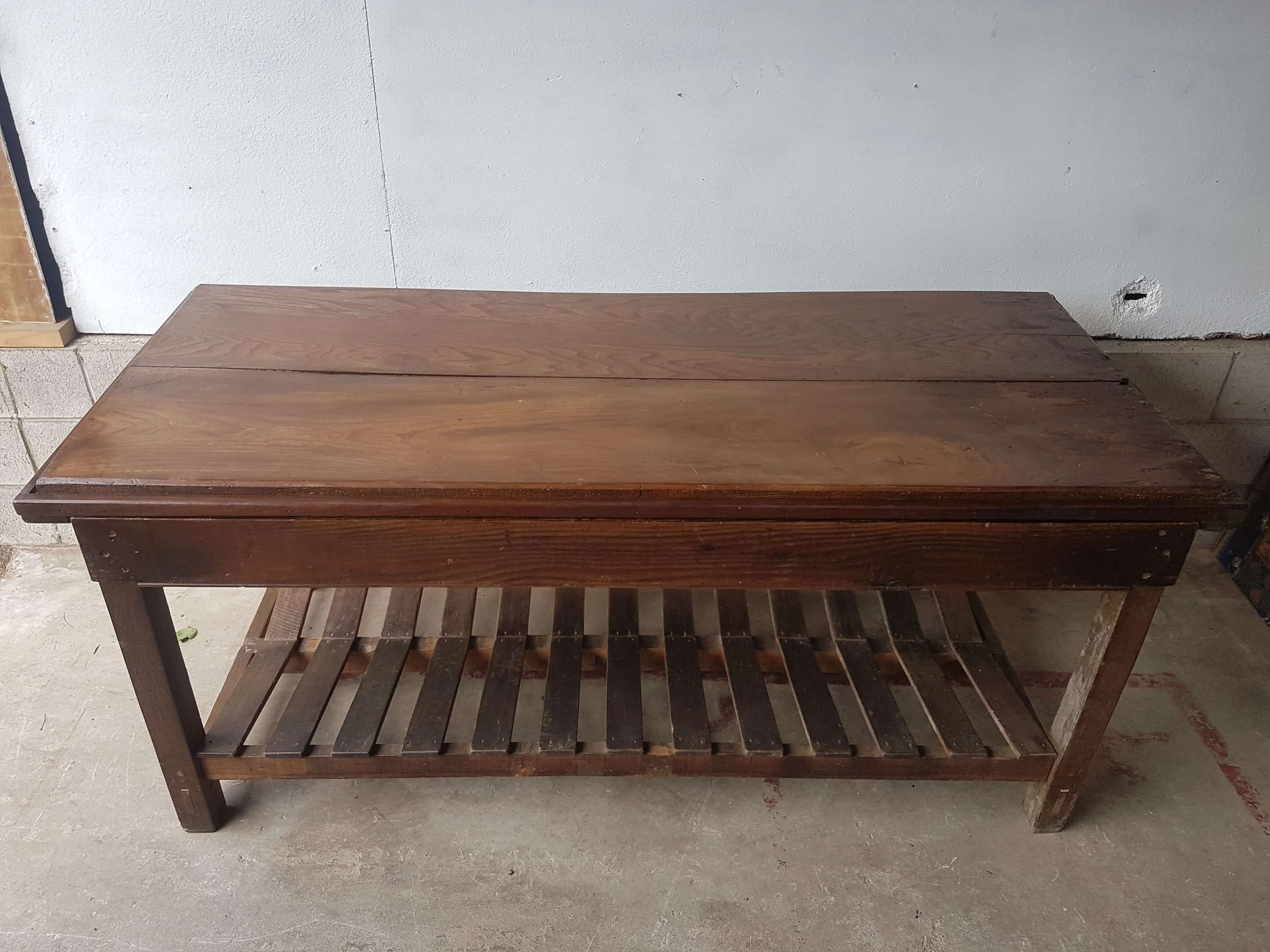 19thc-cotton-factory-fabric-inspection-table_10160_main_size3.jpg