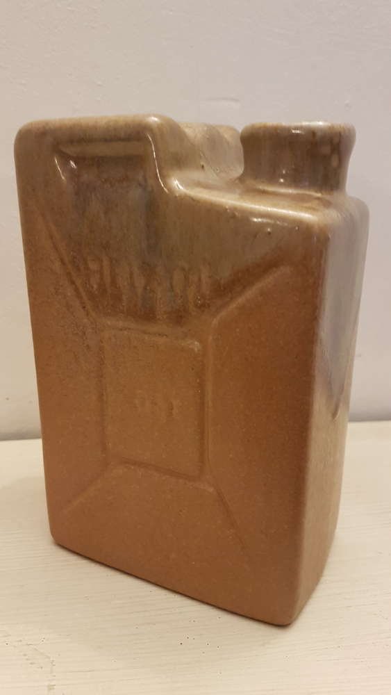 set-of-4-west-german-marei-keramik-jerry-can-vases_10102_pic6_size2.jpg