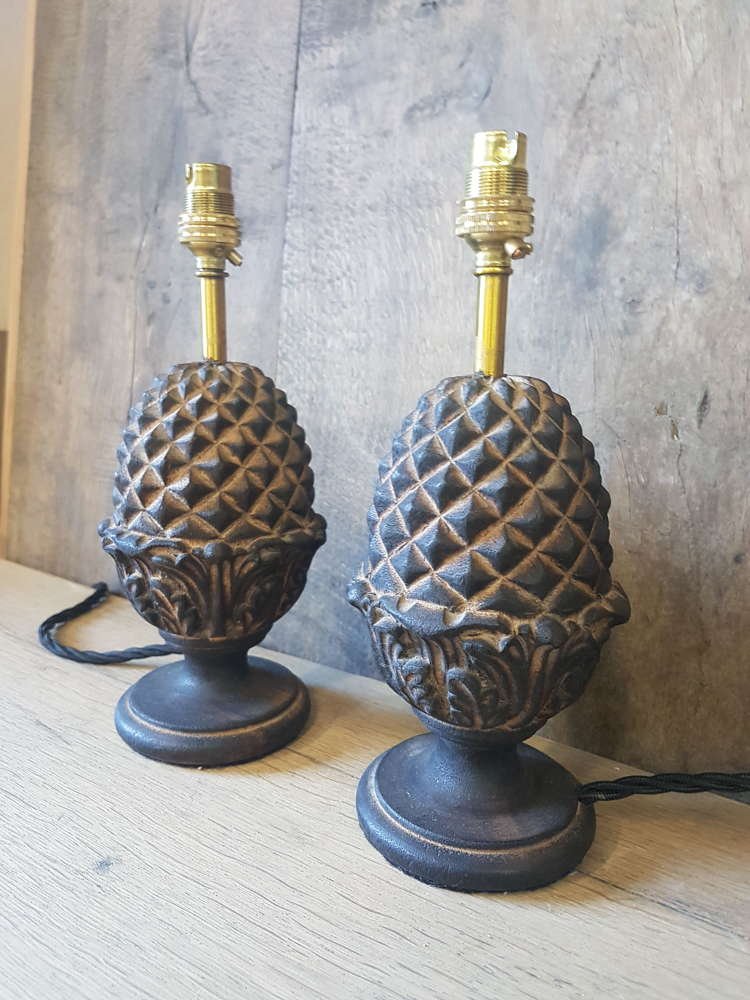 pair-of-carved-pineapple-mould-lamps_10249_pic3_size2.jpg