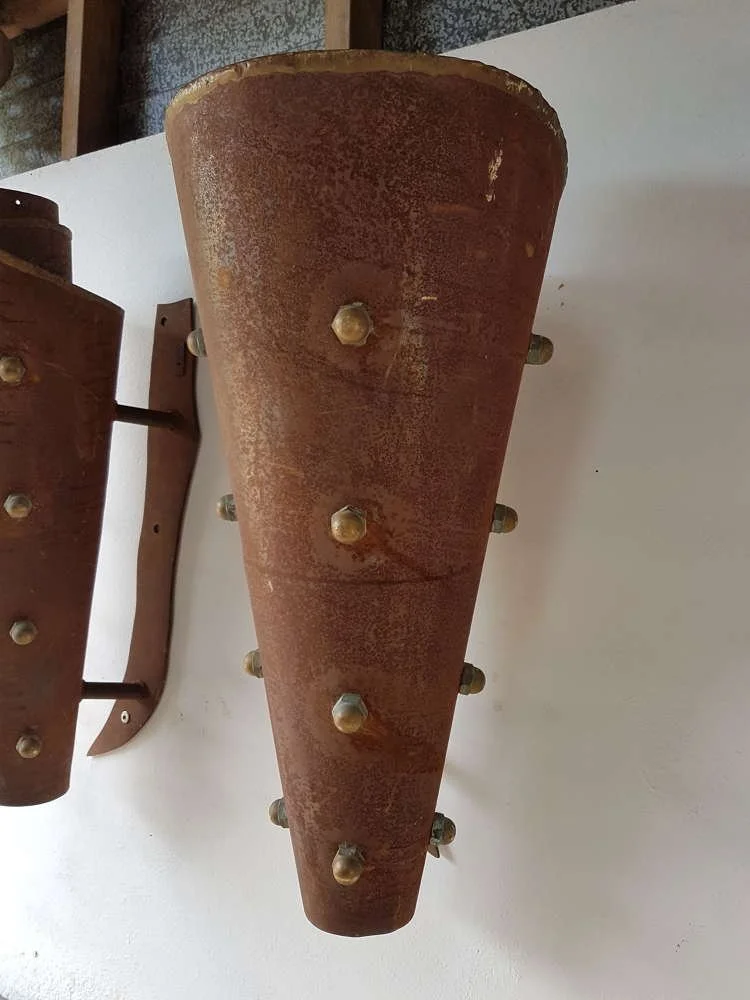 late-20thc-bespoke-large-torchere-style-iron-lights_10161_pic2_size2.jpg