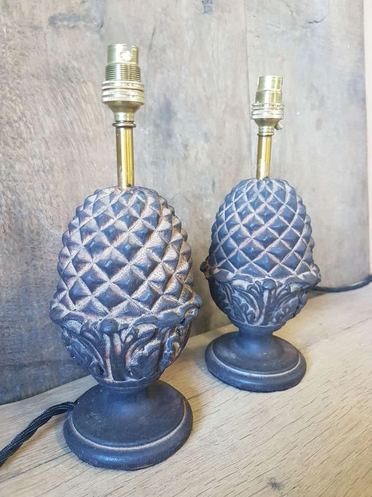 pair-of-carved-pineapple-mould-lamps_10249_pic2_size2.jpg