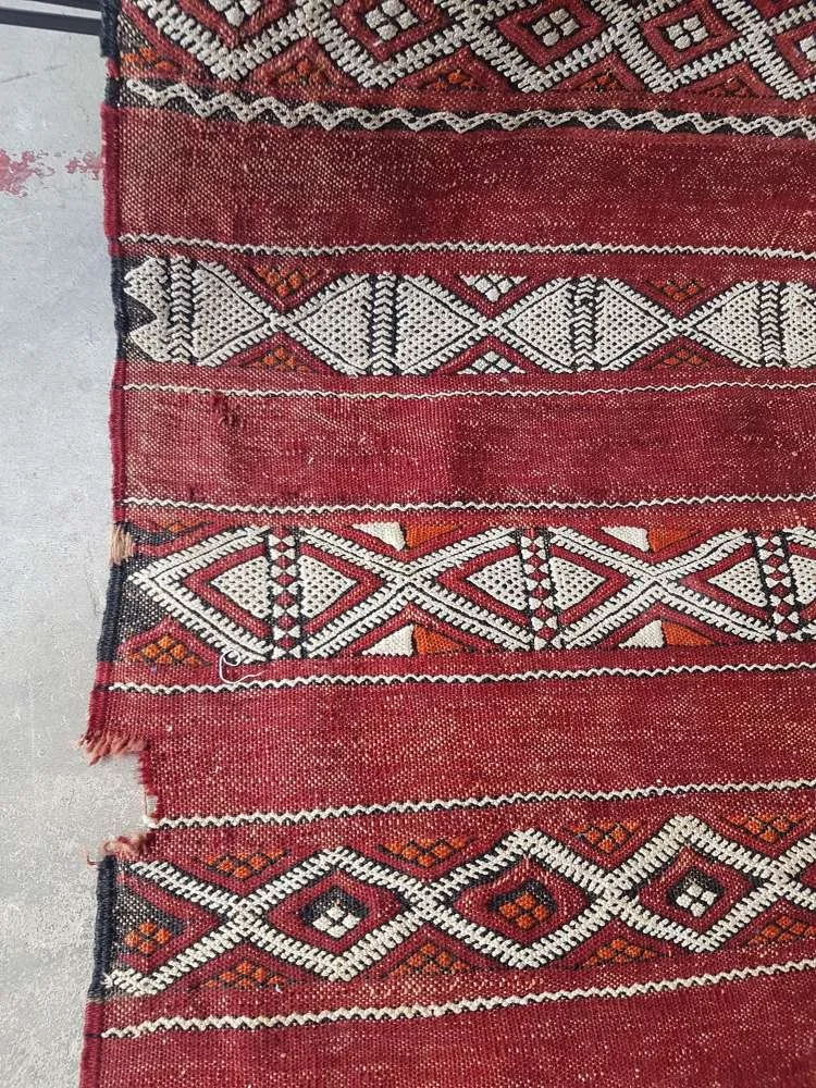 late-19thc-moroccan-berber-kilim-rug_10200_pic4_size2.jpg