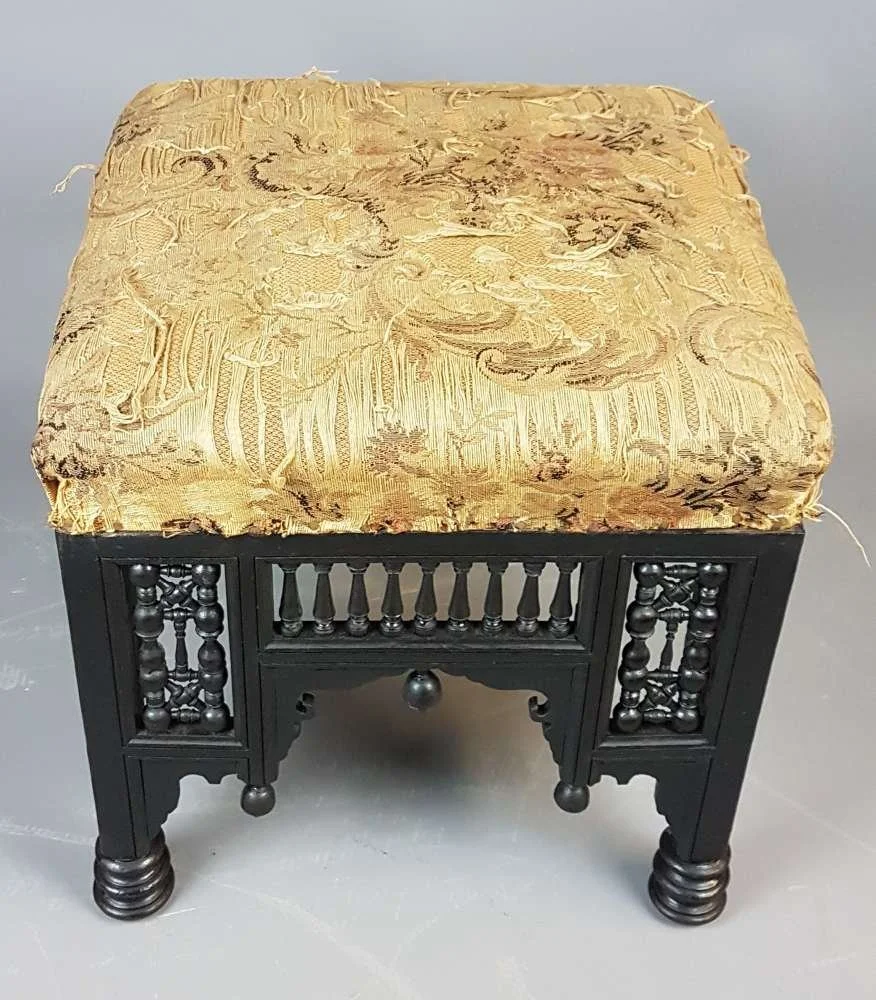 liberty-co-cairo-stool-mashrabiya-turnings-morrocan-style_10120_pic3_size2.jpg