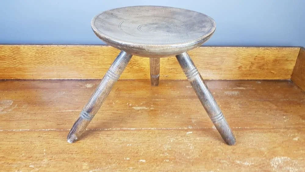 19thc-welsh-sycamore-dairy-stool_10111_pic7_size2.jpg