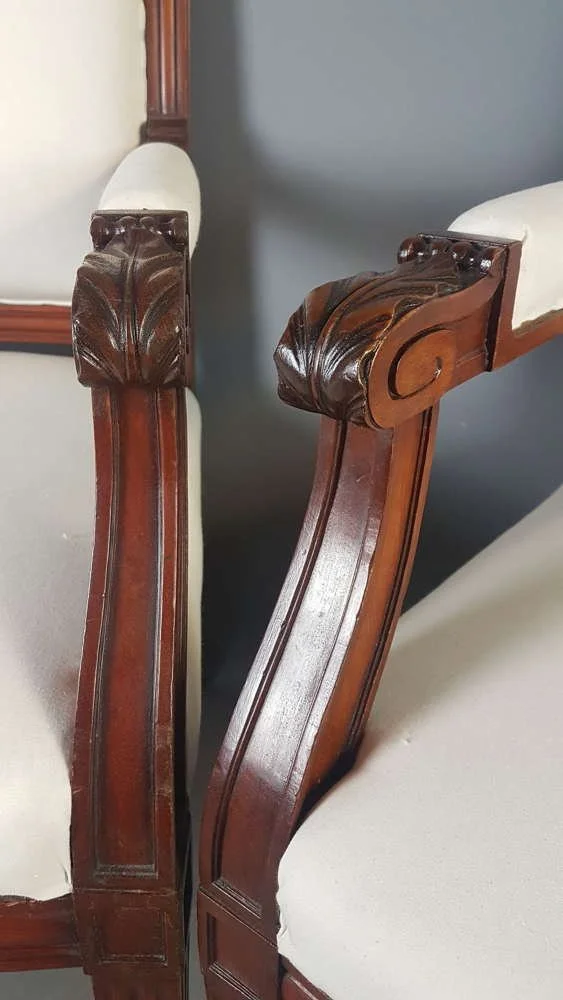 early-20th-century-red-walnut-carved-irish-armchairs_10092_pic4_size2.jpg
