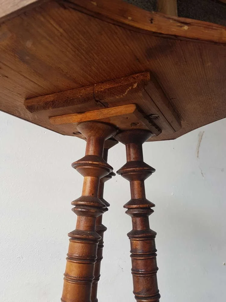 19thc-welsh-folk-art-bobbin-table_10187_pic6_size2.jpg