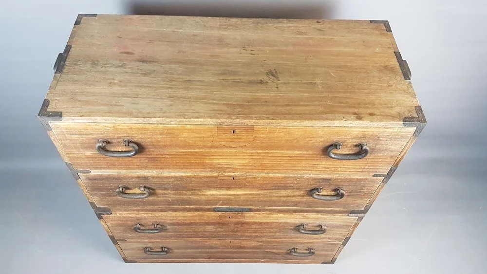19th-century-japanese-kiri-tansu-chest_10078_pic4_size2.jpg