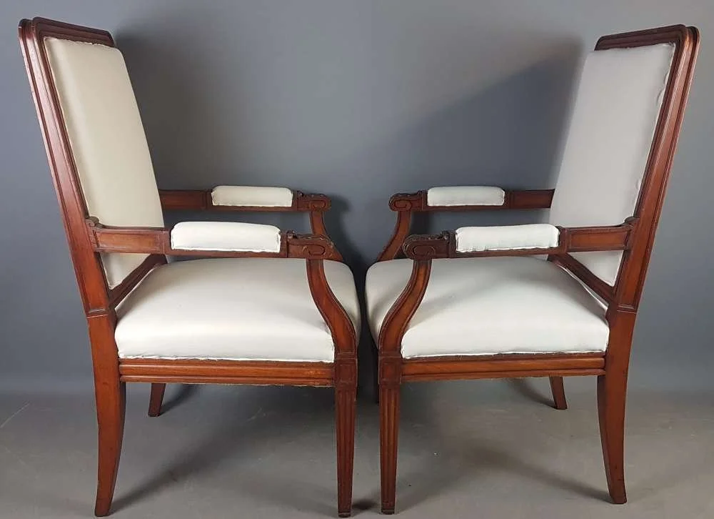 early-20th-century-red-walnut-carved-irish-armchairs_10092_pic5_size2.jpg