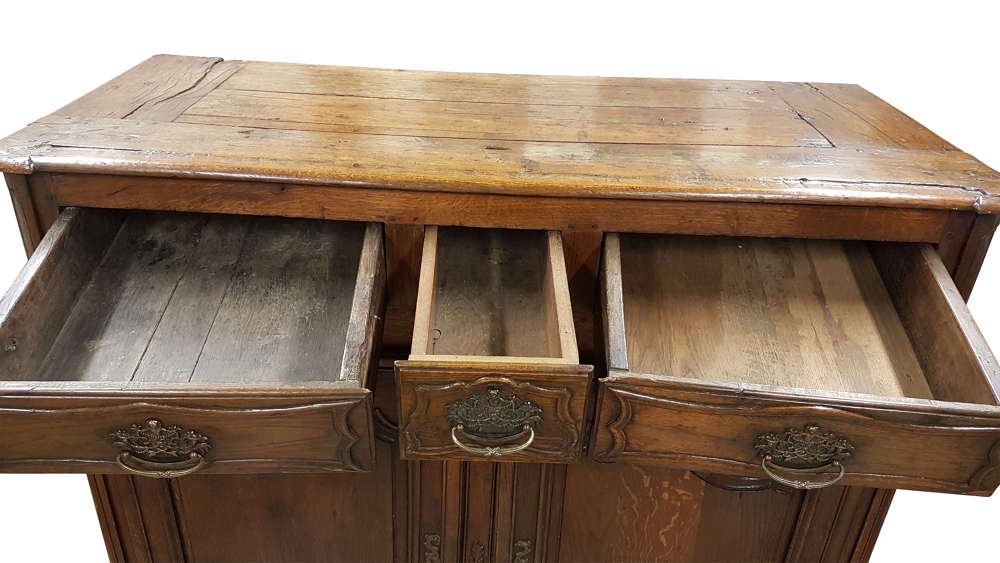 18thc-french-provincial-oak-cabinet_10086_pic6_size2.jpg