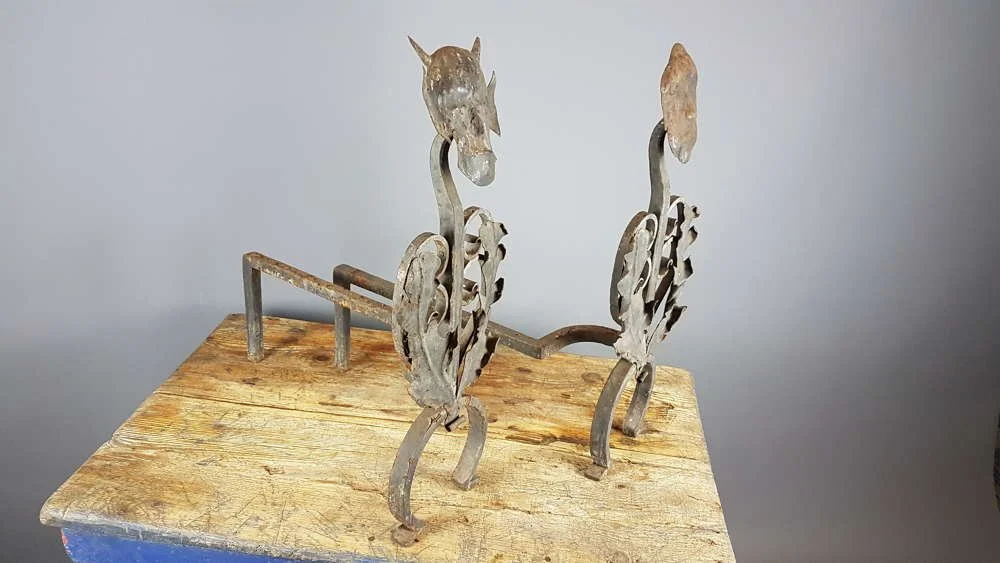 wrought-cast-iron-fire-dogs_10129_pic4_size2.jpg