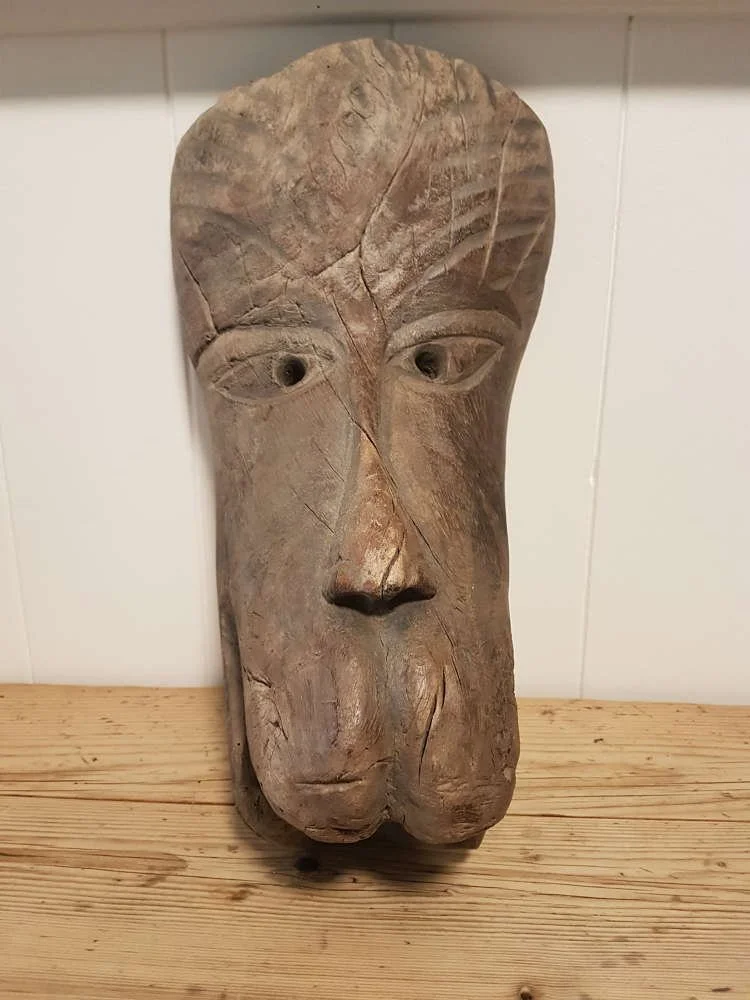 late-19thc-stylised-carved-lions-head-african-_10216_pic3_size2.jpg