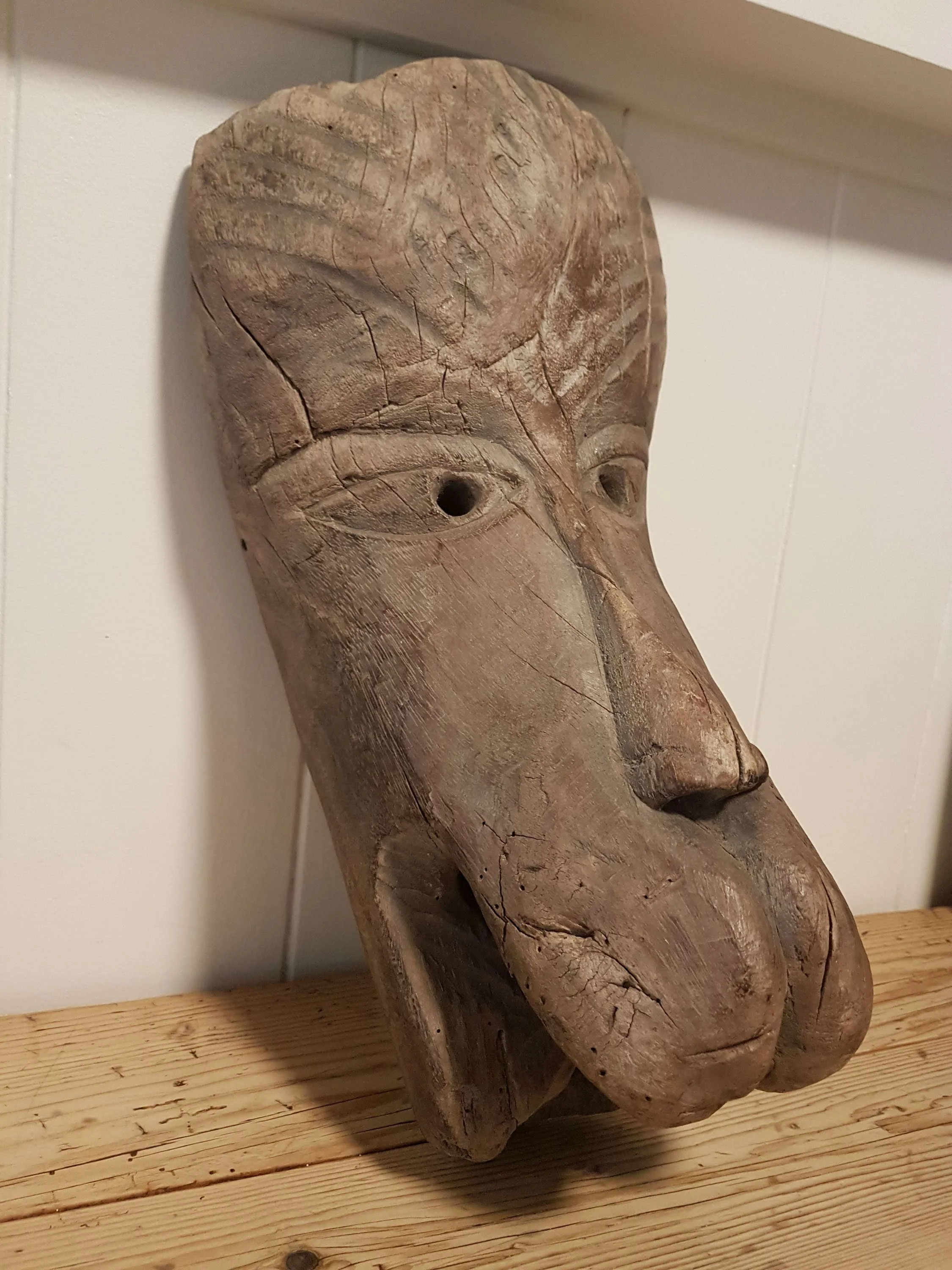 late-19thc-stylised-carved-lions-head-african-_10216_main_size3.jpg
