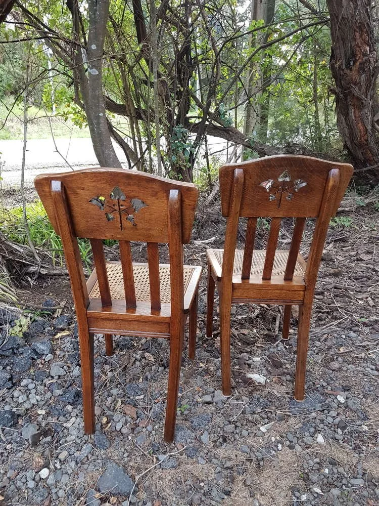pair-of-french-arts-crafts-oak-chairs_10236_pic5_size2.jpg