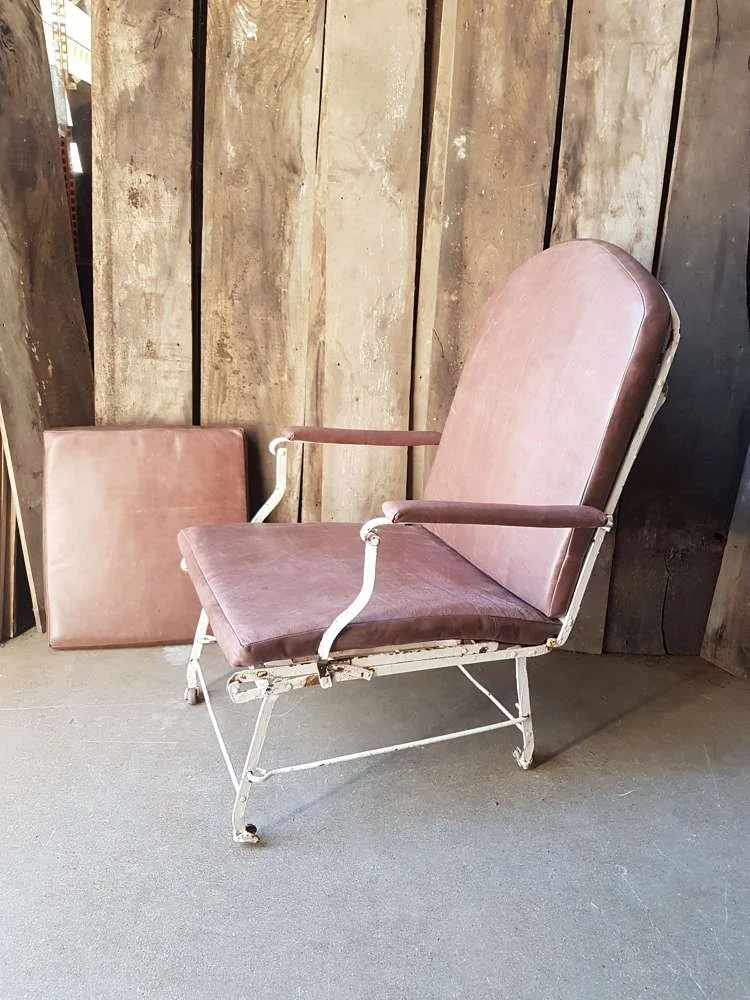 19thc-folding-iron-campaign-chair-daybed_10138_pic4_size2.jpg