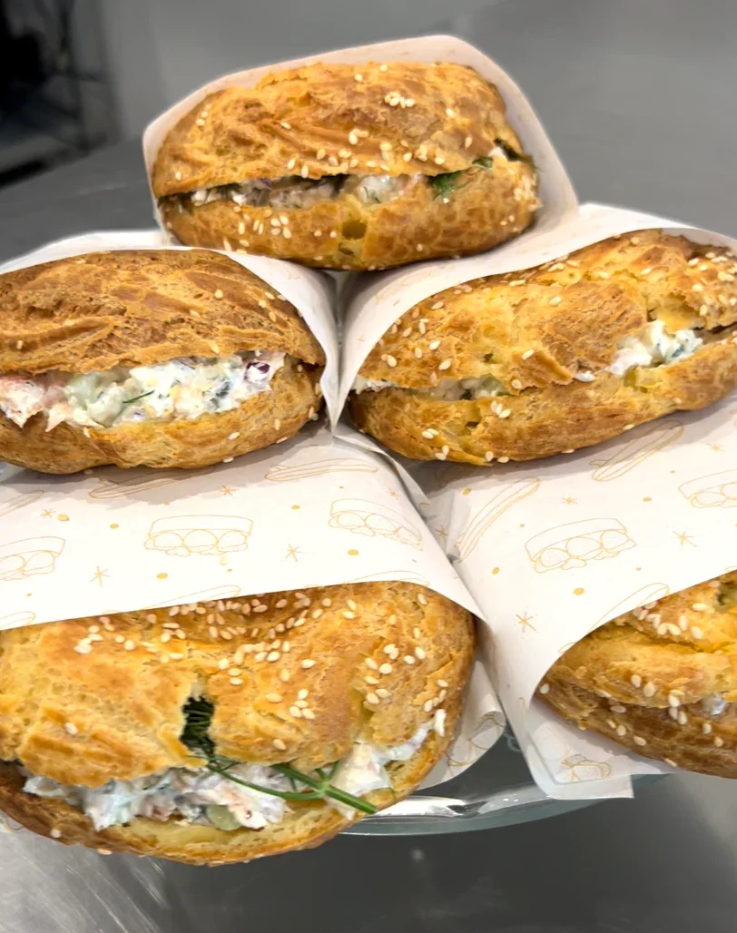 How to make savoury salmon and cream cheese choux?