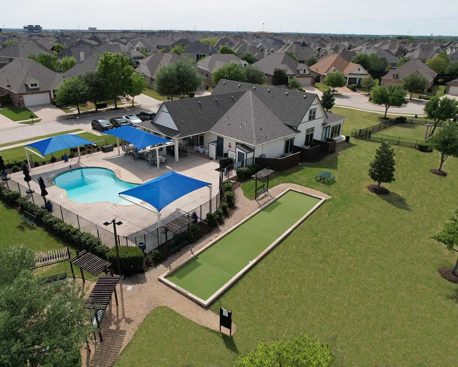 clubhouse-grounds-arial-view