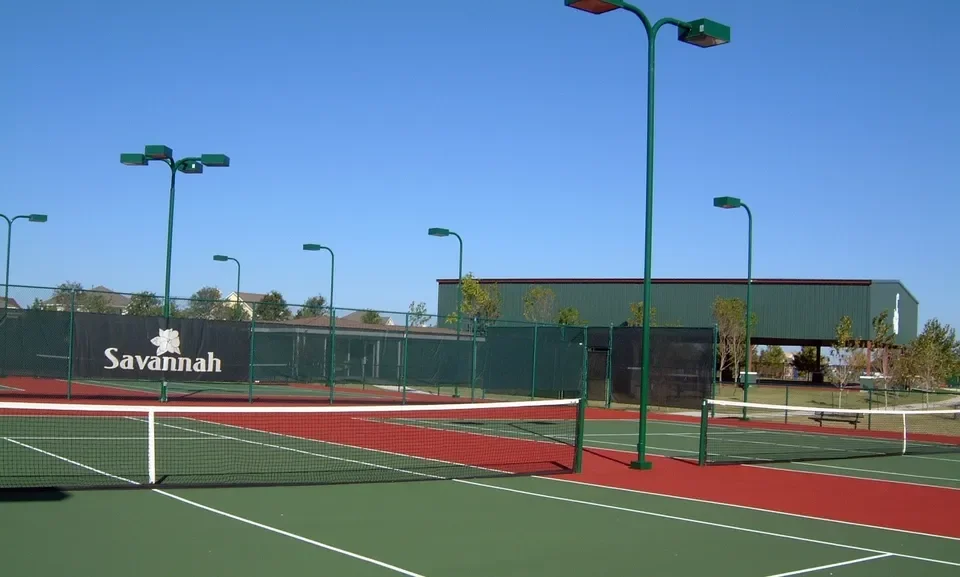 tennis-courts-at-savannah.webp