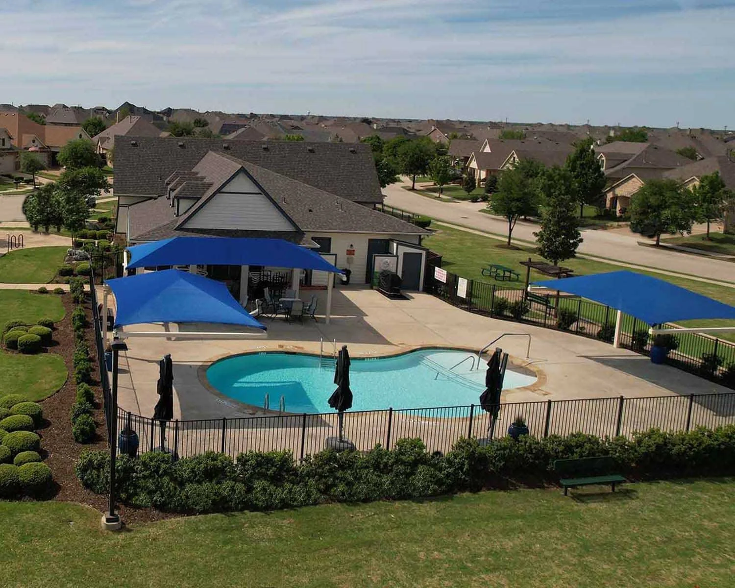pool-at-isabella-village-clubhouse