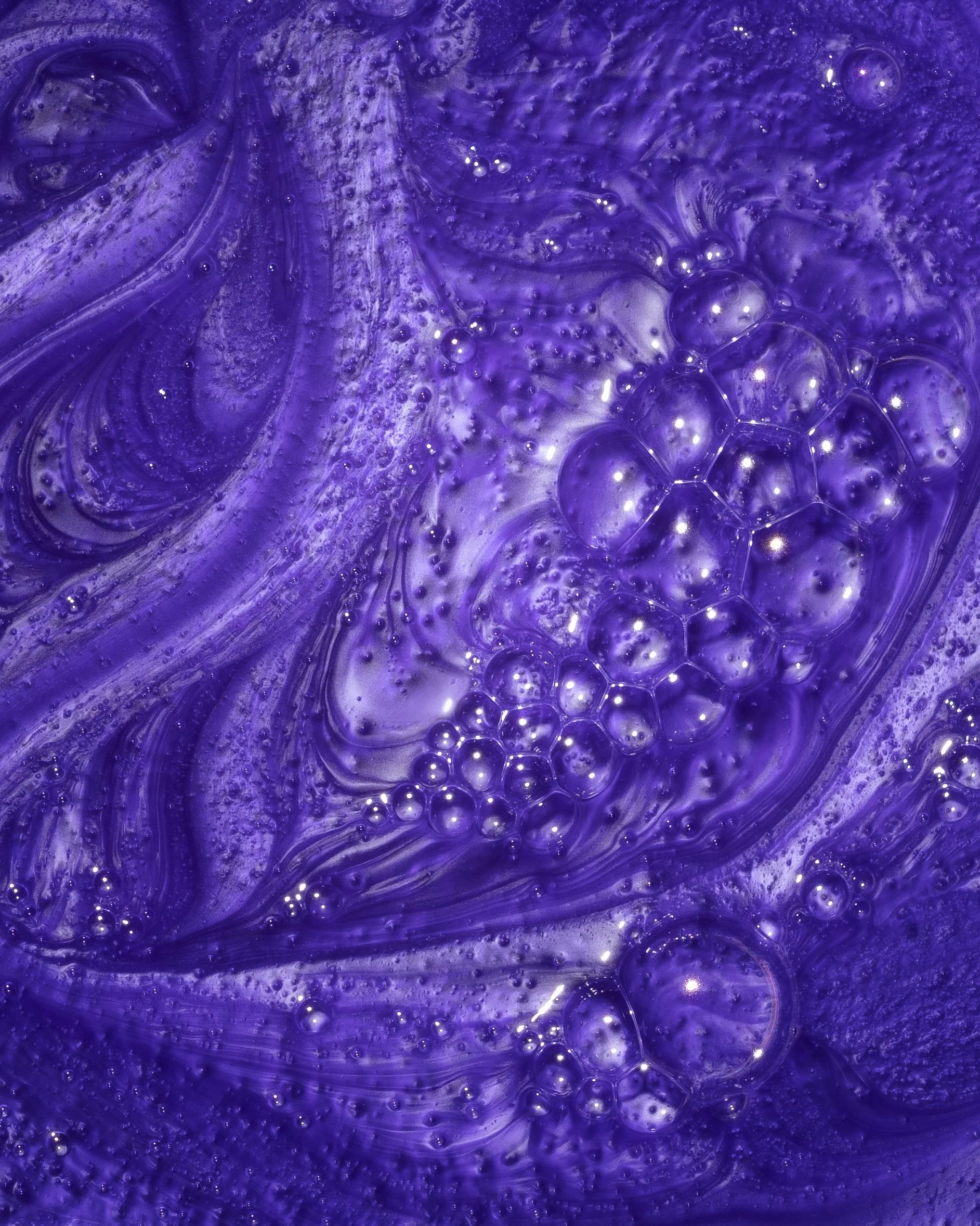 PURE-SILVER-SHAMPOO-TEXTURE-4x5.JPG