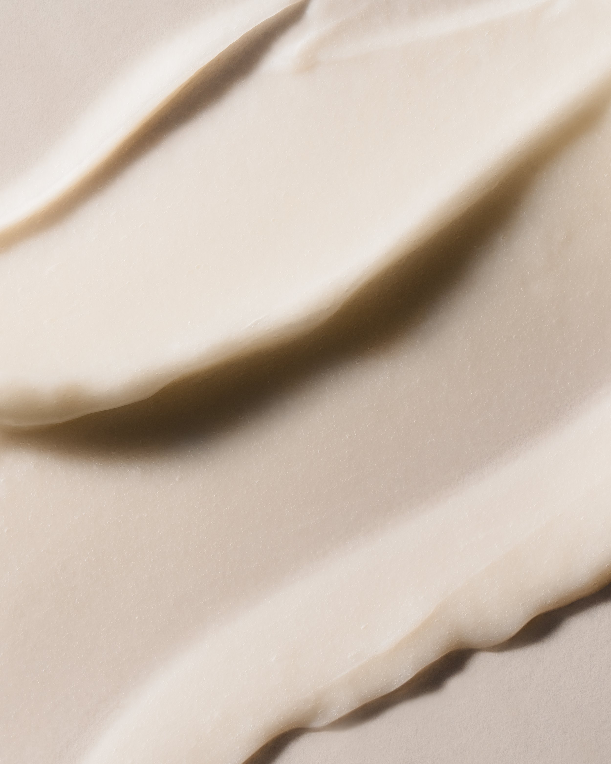 NATULIQUE-WETLINE-NOURISHING-CONDITIONER-TEXTURE-4x5.JPG