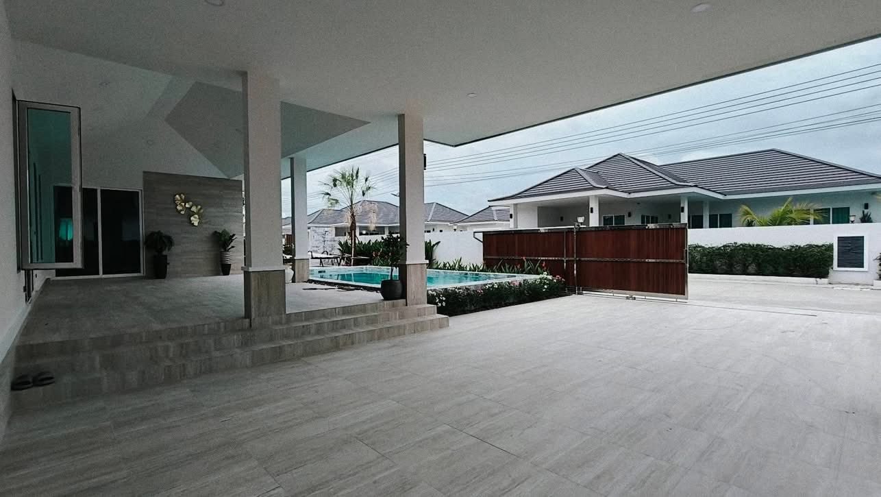 The Flexible Sanctuary