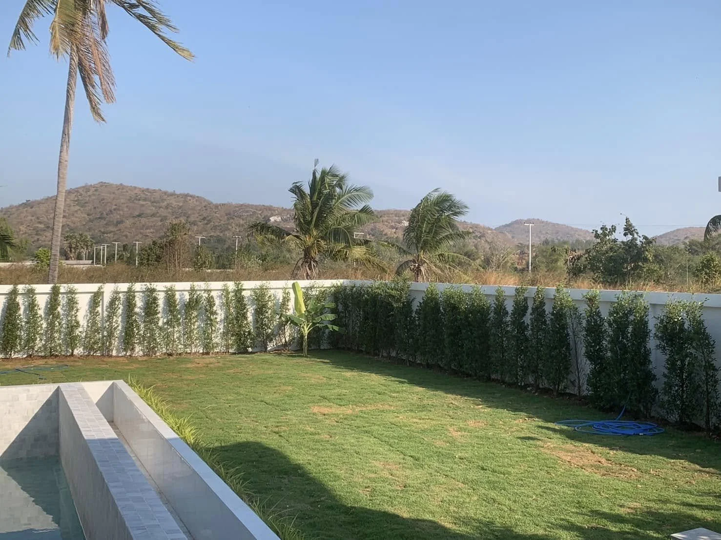 Panoramic Peak: Brand-New 4BR Villa with Infinity Views