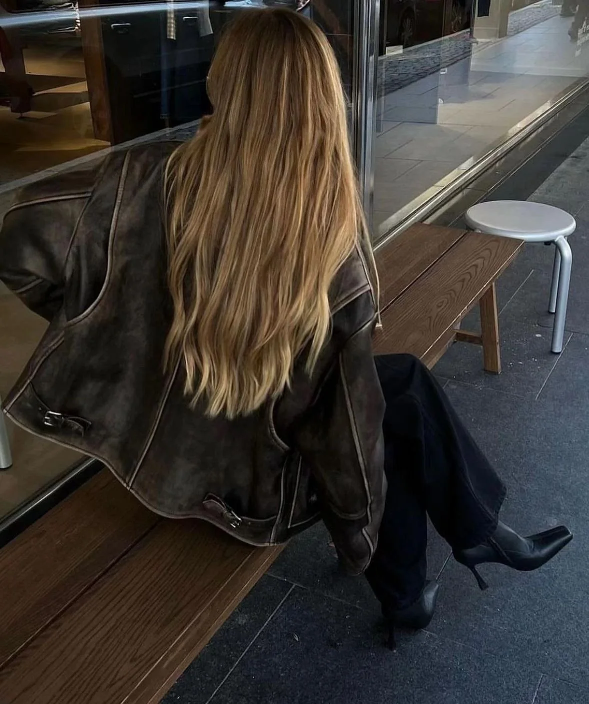 THE SHIFT TOWARDS LIVED-IN HAIR