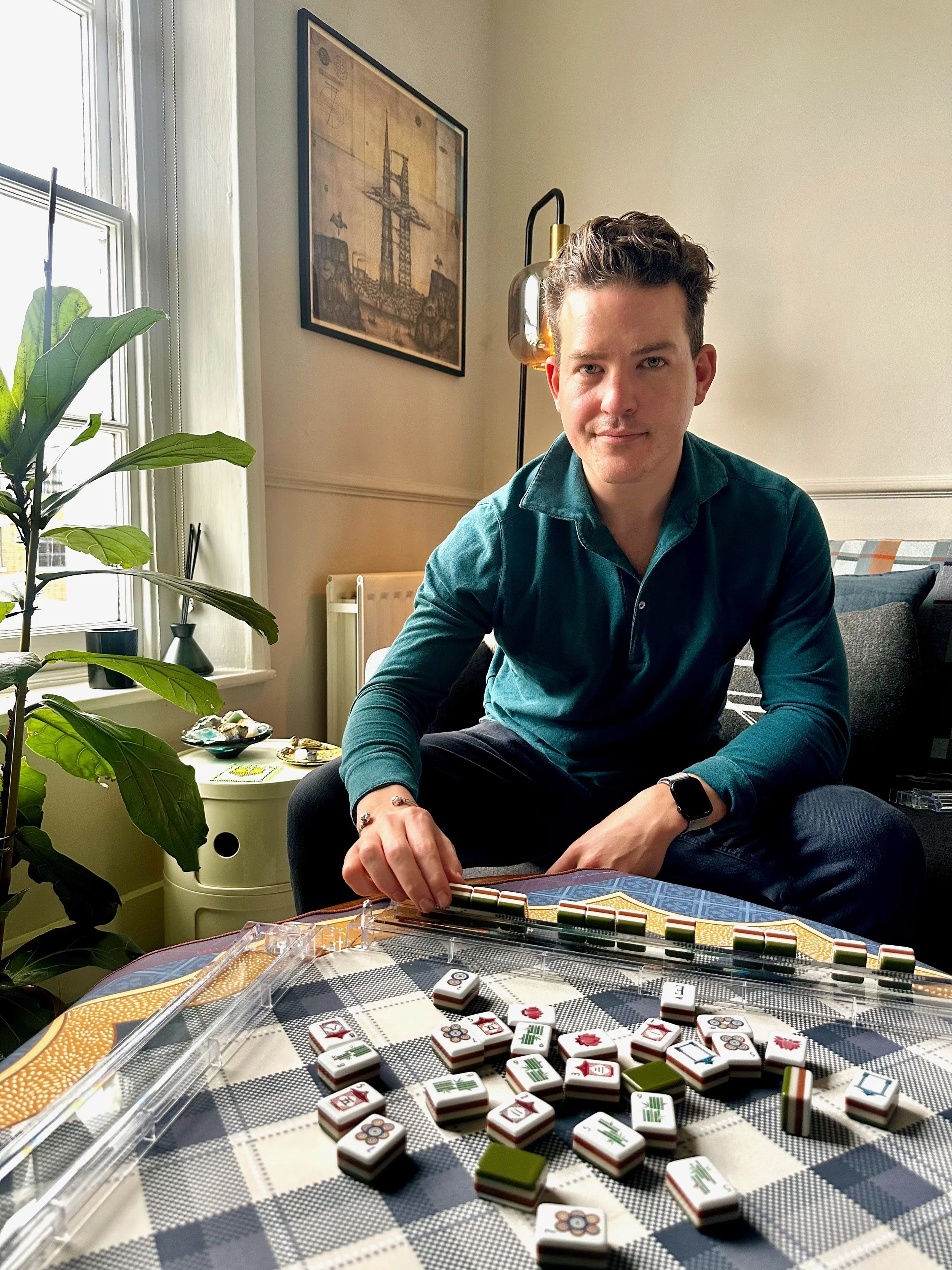 Andrew teaching American Mahjong during a private lesson in London