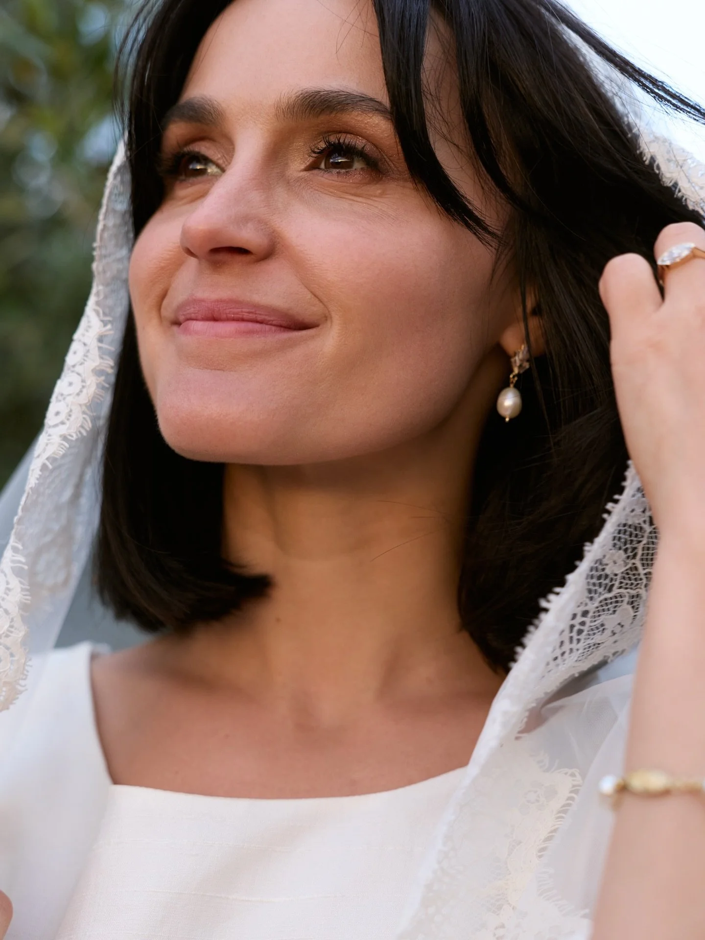 Portraits of beautiful Avela on her wedding day ✨