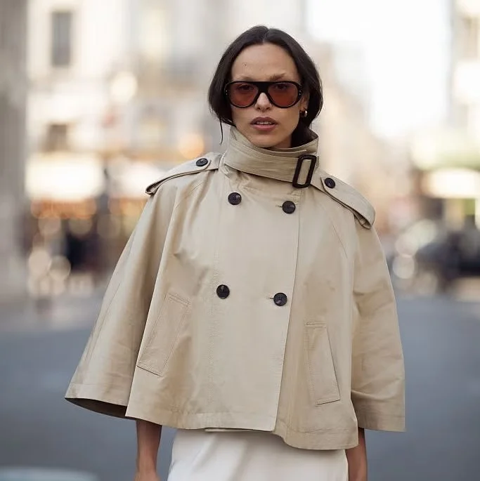 guest-wears-a-beige-cropped-trench-coat-with-wide-sleeves-news-photo-1772733946.jpg