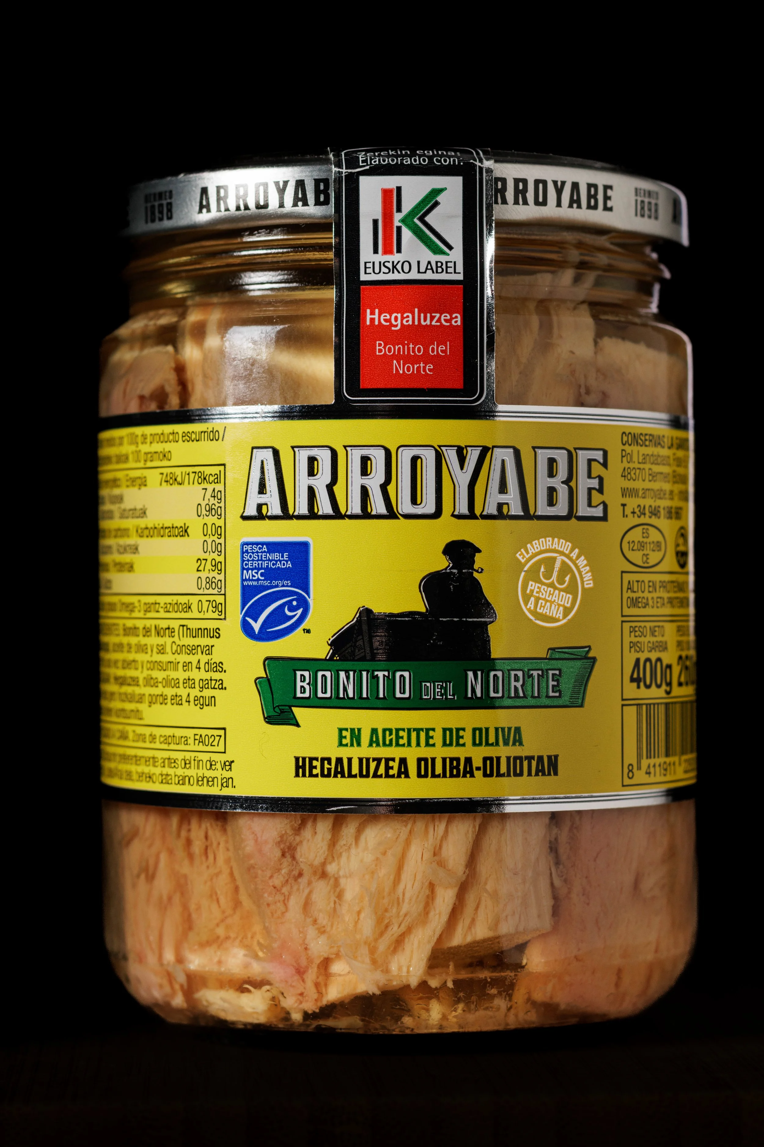 Fotografía gastronómica profesional de conservas de bonito del norte  para marca de alimentación en guipuzcoa