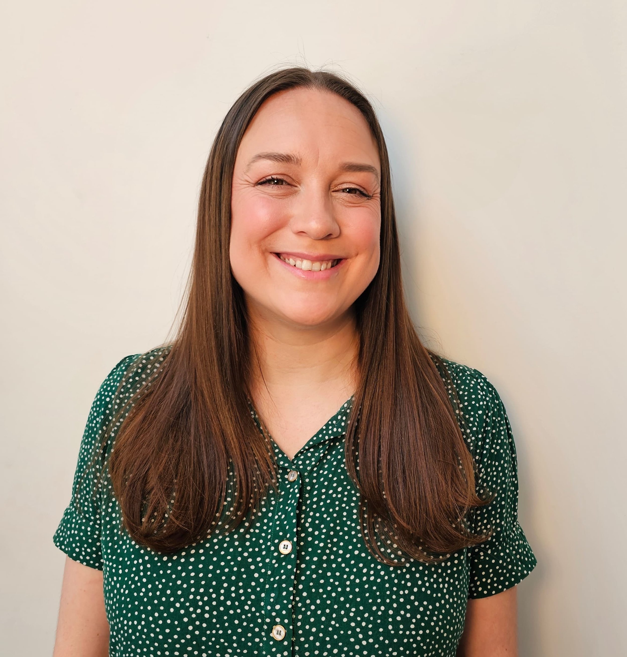 Laura Reddington 
British English teacher online
Online English school London
Native British English tutor