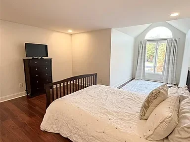 6035 Whitegate Xing-16.webp