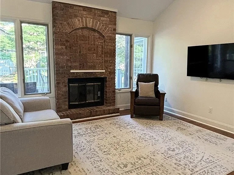 6035 Whitegate Xing-12.webp