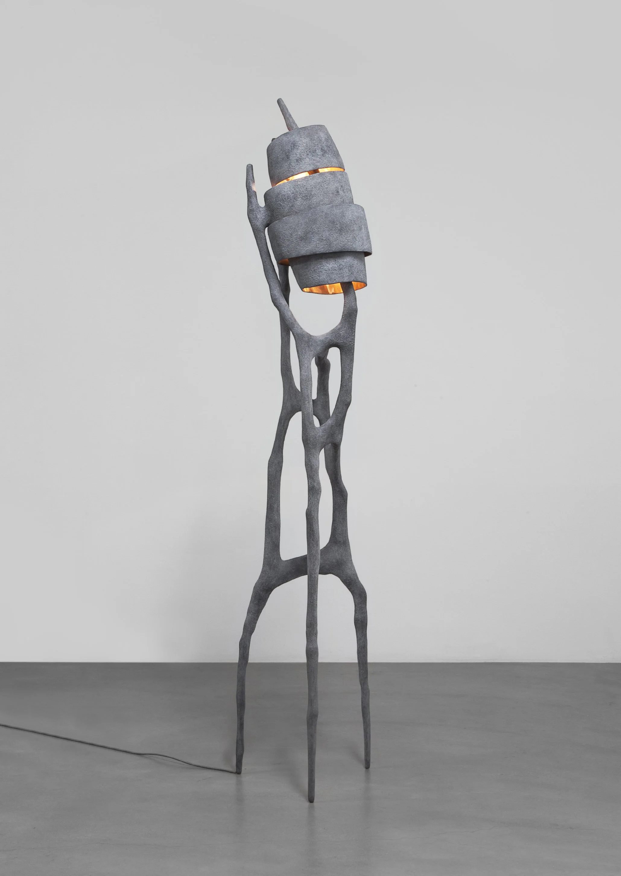 TREVELYAN_Askance Grey_02bis.jpg