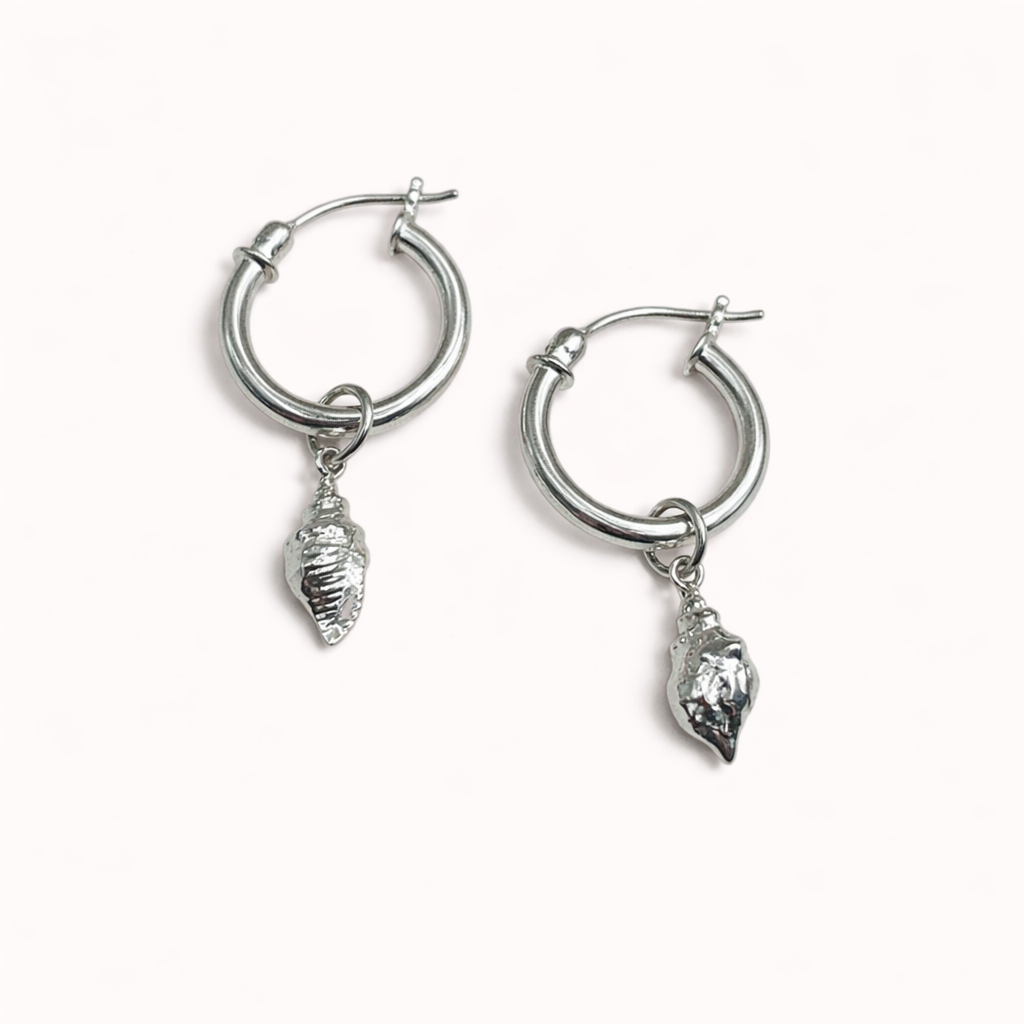 Shell hoops silver.png