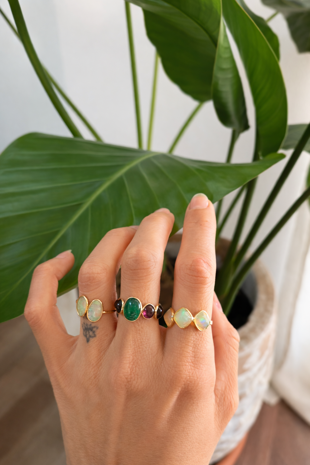 Vintage gold rings.png (Copy)