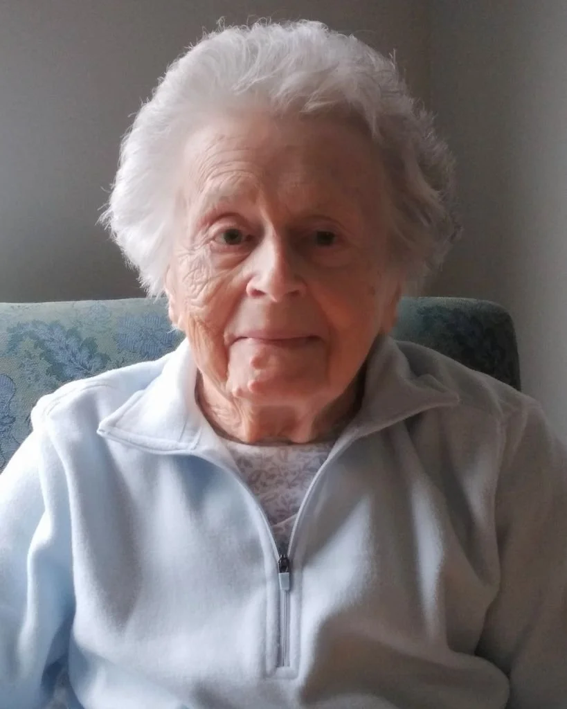 Joan Louise Patten