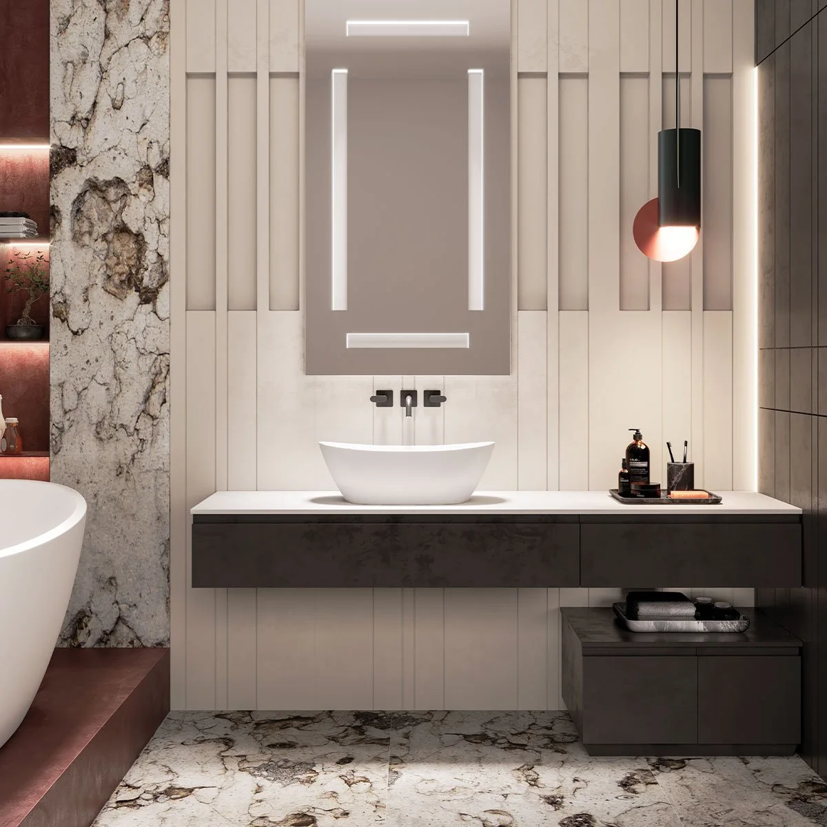 Vue d'une salle de bains moderne avec un lavabo suspendu blanc, un miroir avec éclairage intégré, un mur en bois clair, et une lampe suspendue noire et rose.