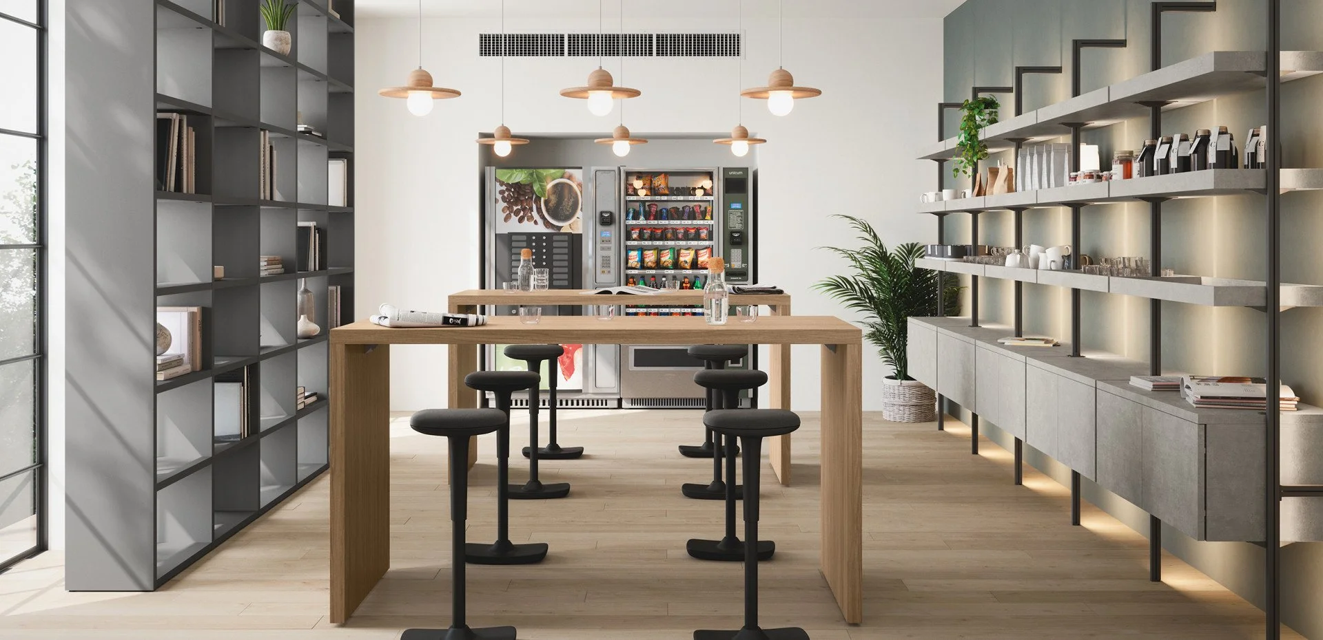 Une cuisine moderne avec étagères ouvertes, un réfrigérateur, une table en bois avec des tabourets noirs, et des lampes suspendues en bois.
