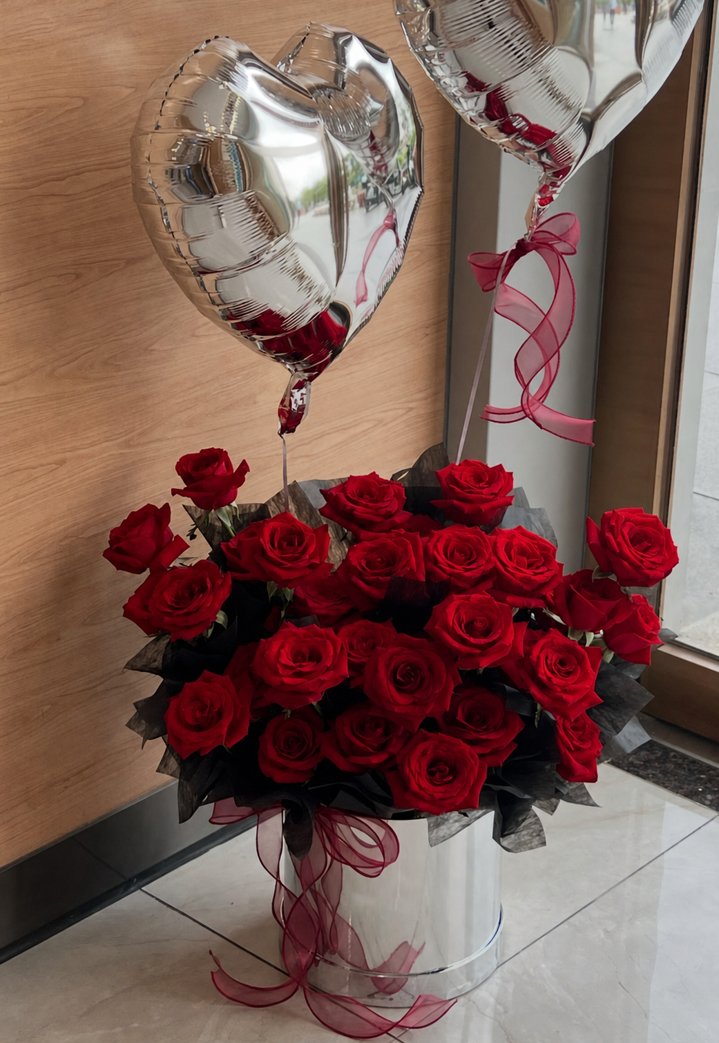 Luxury Rose Hatbox Arrangement