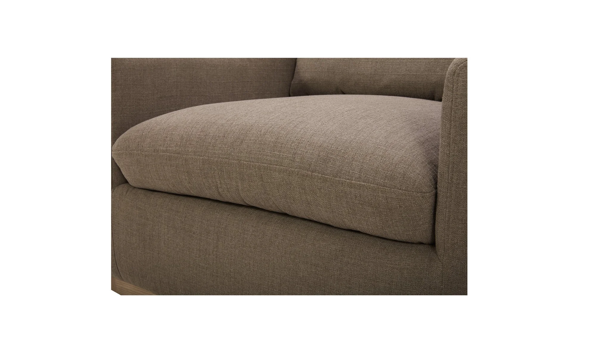 Highlands Farmhouse - LR Armchair_0005_710225.jpg.jpg